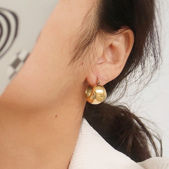 #NEW 18K Gold Plated Chunky Round Hoop Earrings - Picture 2 of 9